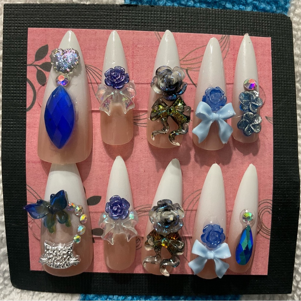 Elegant Blue & White Imagine Harmony Collection-Small Press On Nail # 117